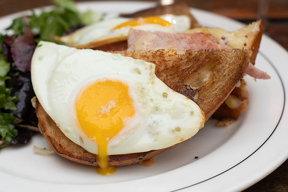 2 Eggs_4